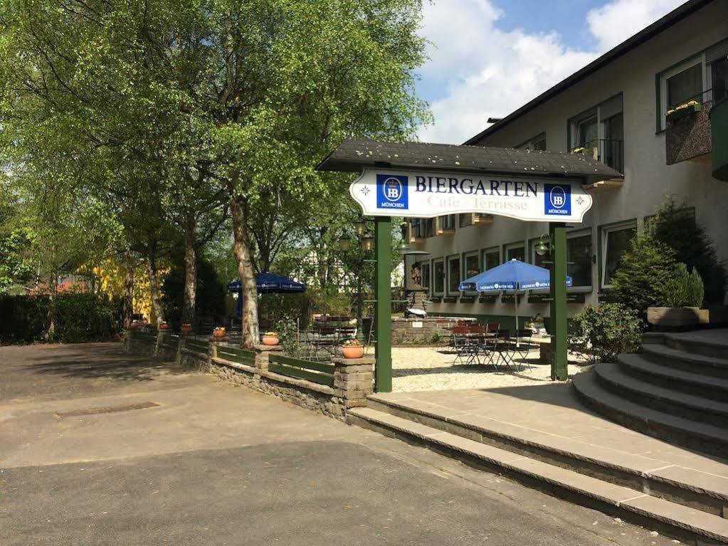 Zur Eiche Hotel Overath Exterior foto